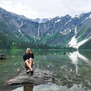 Meet your Posher, Michaela